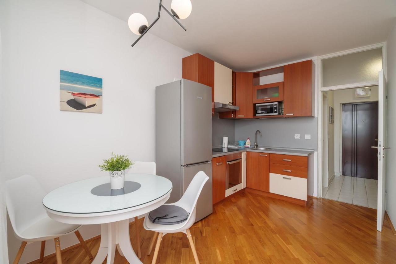 Apartment Beta 茨里克韦尼察 外观 照片