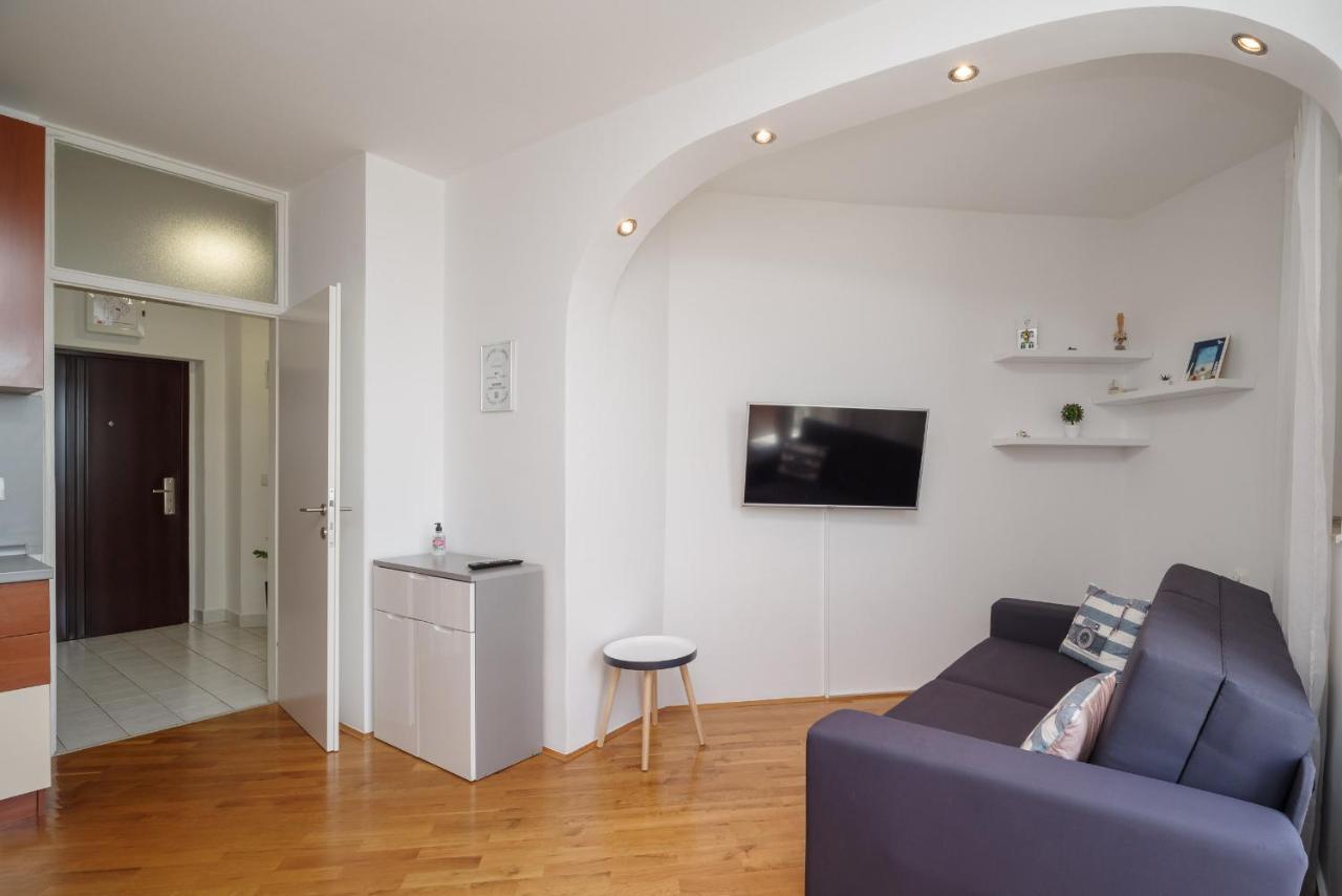 Apartment Beta 茨里克韦尼察 外观 照片