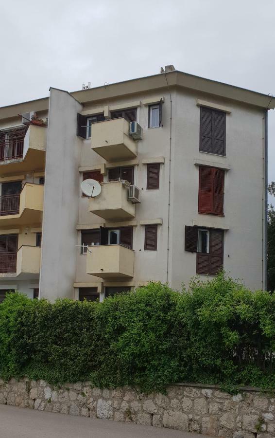 Apartment Beta 茨里克韦尼察 外观 照片
